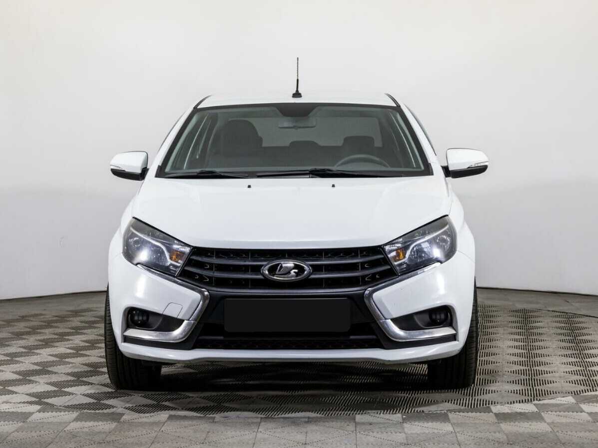 Lada (ВАЗ) Vesta 2017 года с пробегом. Фото: #1