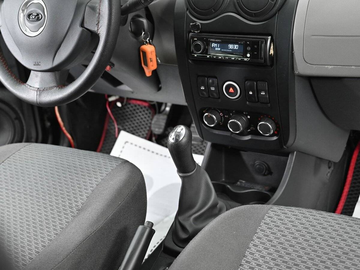 Lada (ВАЗ) Largus 2015 года с пробегом. Фото: #8