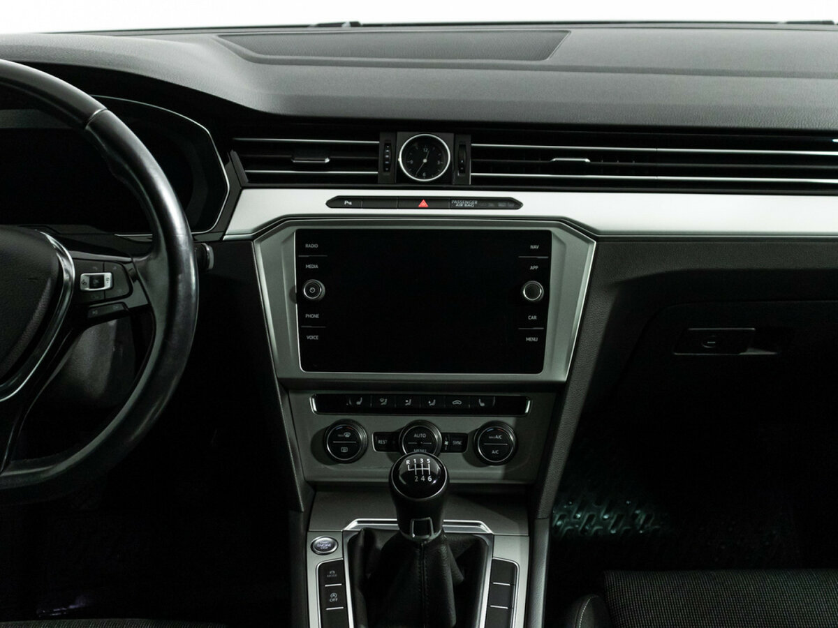 Volkswagen Passat 2017 года с пробегом. Фото: #13