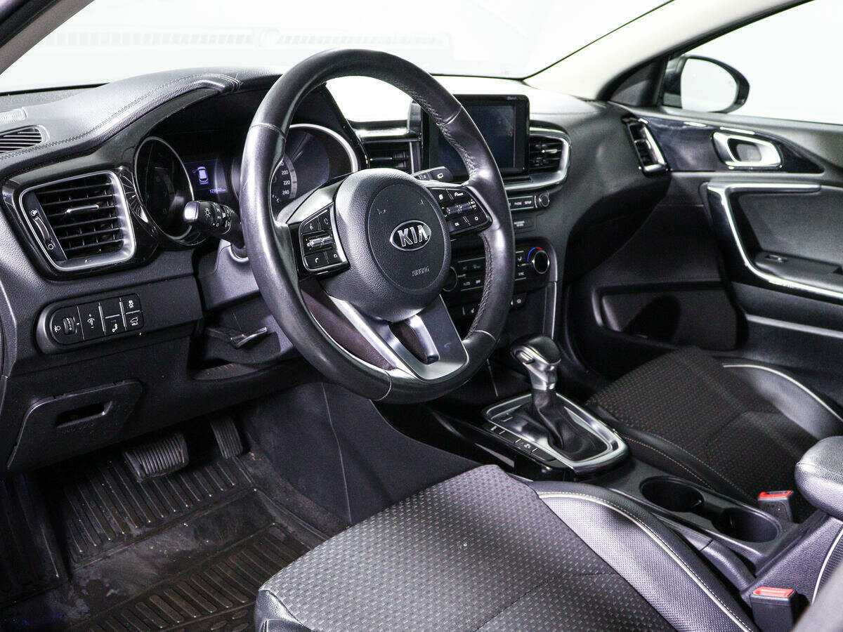 Kia Ceed 2019 года с пробегом. Фото: #11