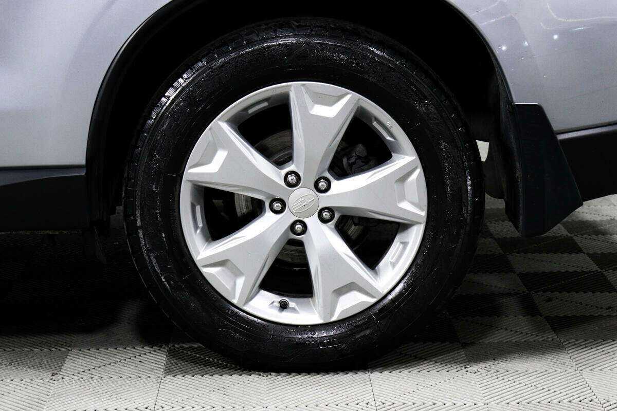 Subaru Forester 2015 года с пробегом. Фото: #13