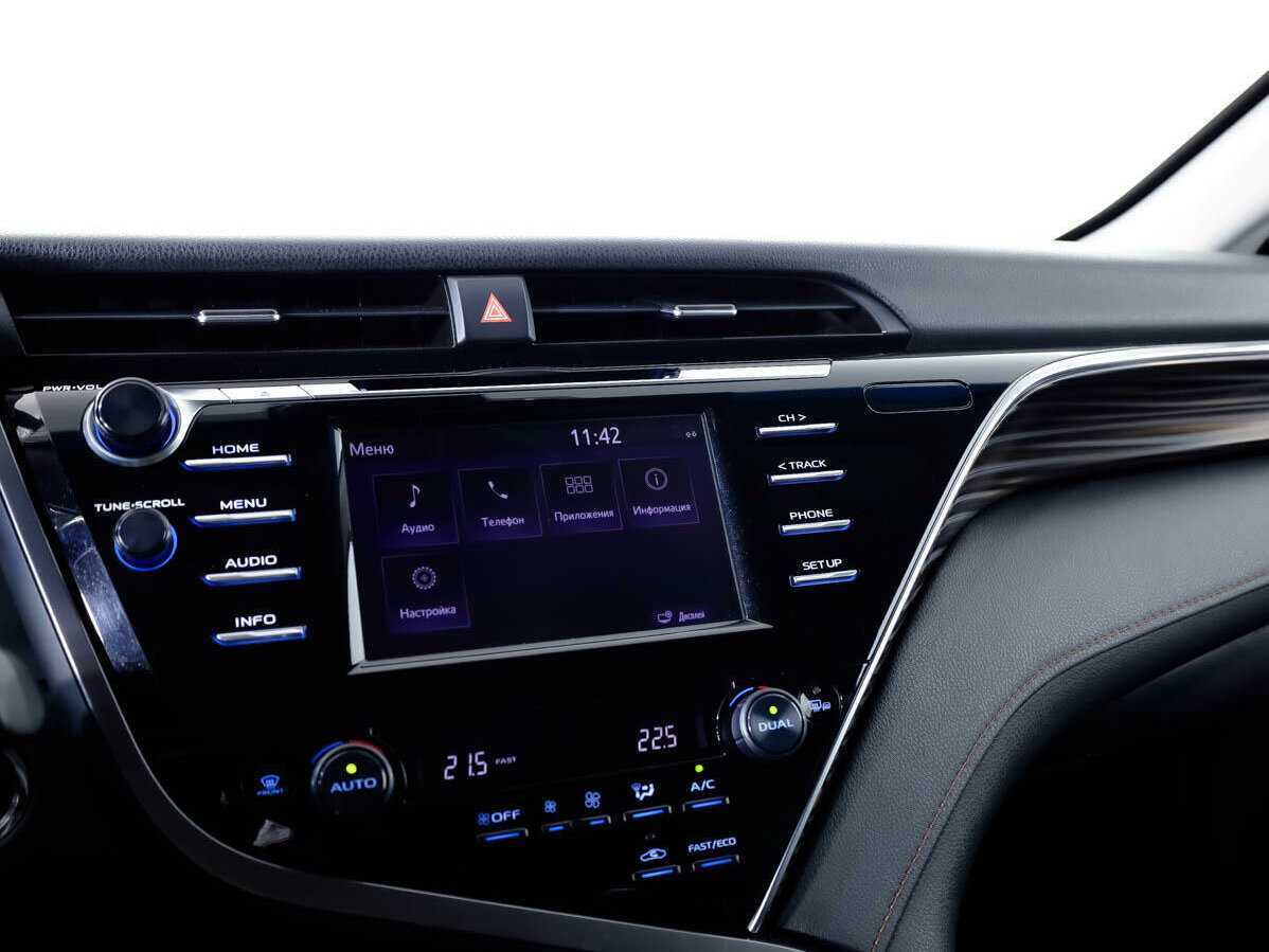 Toyota Camry 2020 года с пробегом. Фото: #12