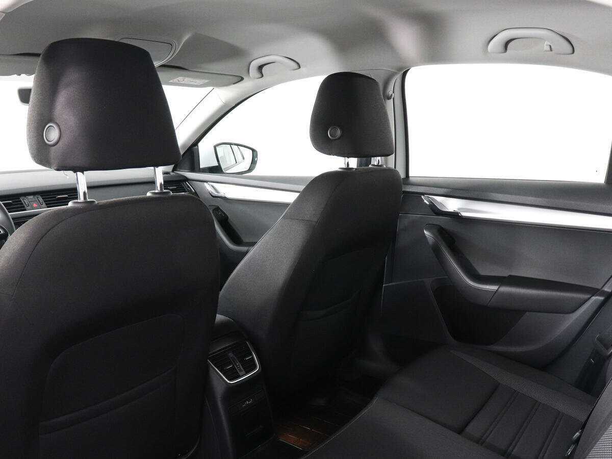 Skoda Octavia 2019 года с пробегом. Фото: #11