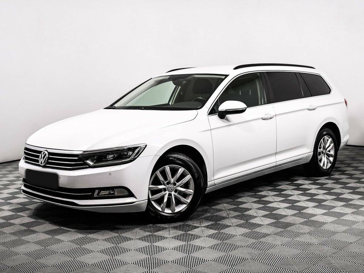 Volkswagen Passat 2018 года с пробегом. Посмотреть фото