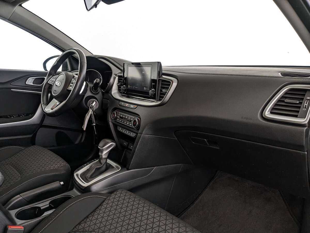 Kia Ceed 2021 года с пробегом. Фото: #8