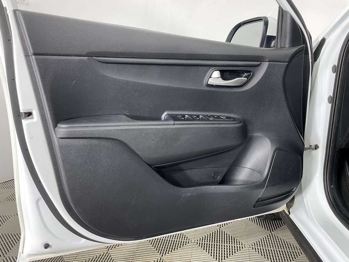 Kia Rio 2020 года с пробегом. Фото: #20