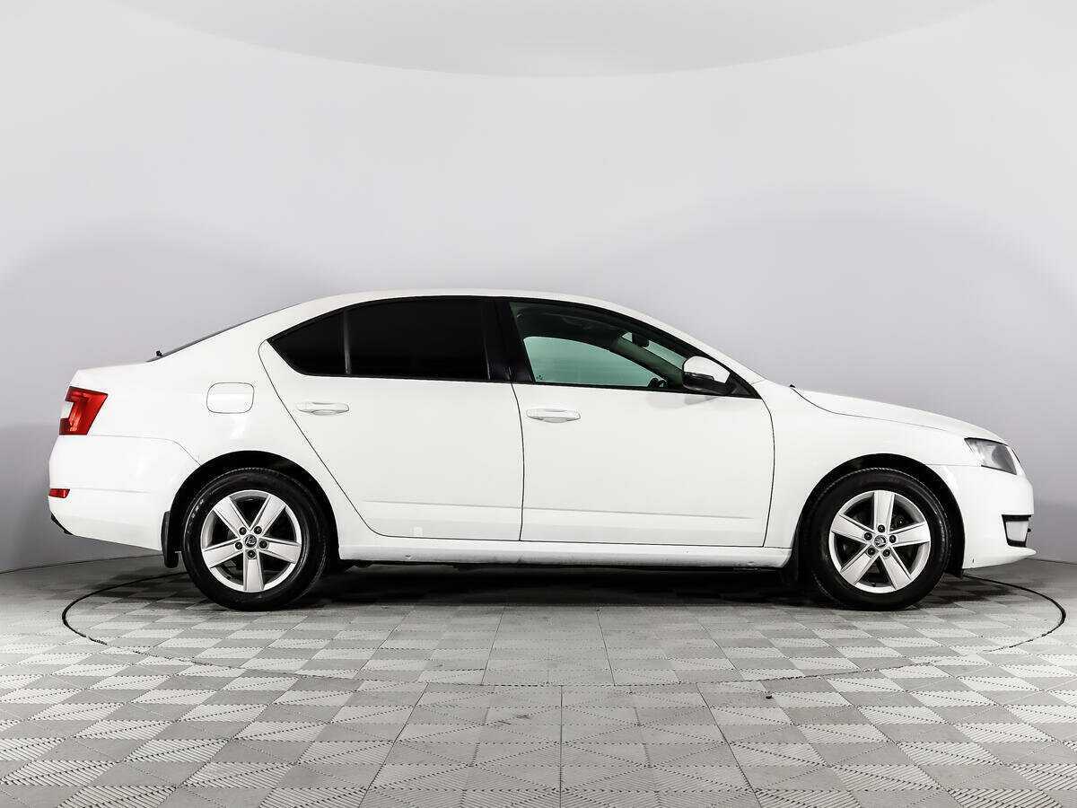 Skoda Octavia 2013 года с пробегом. Фото: #3