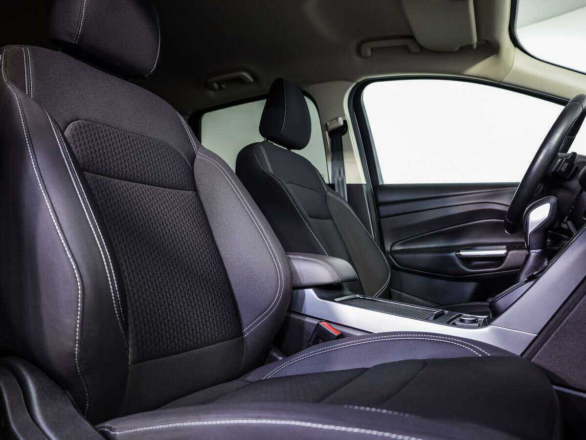 Ford Kuga 2017 года с пробегом. Фото: #9