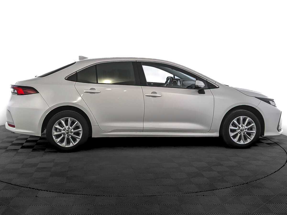 Toyota Corolla 2019 года с пробегом. Фото: #3