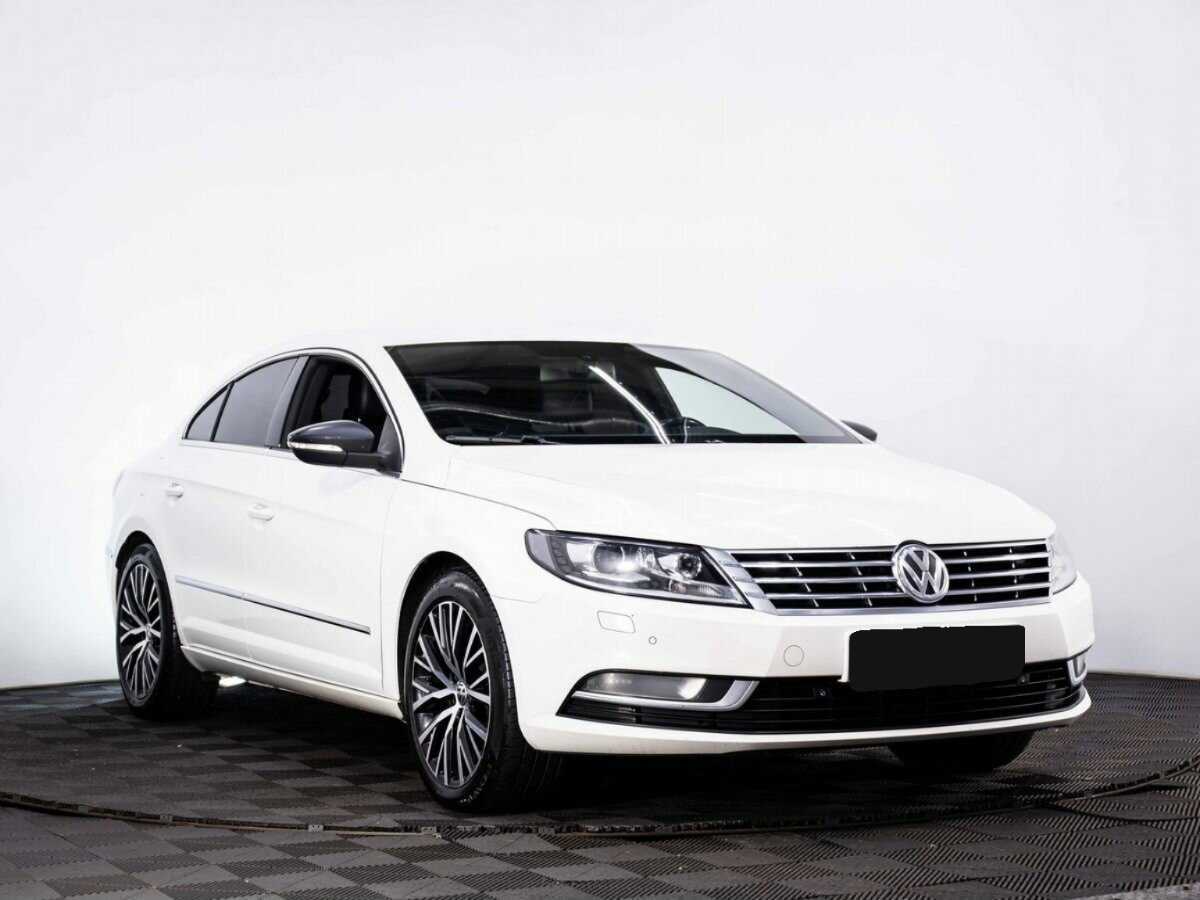 Volkswagen Passat CC 2013 года с пробегом. Фото: #2