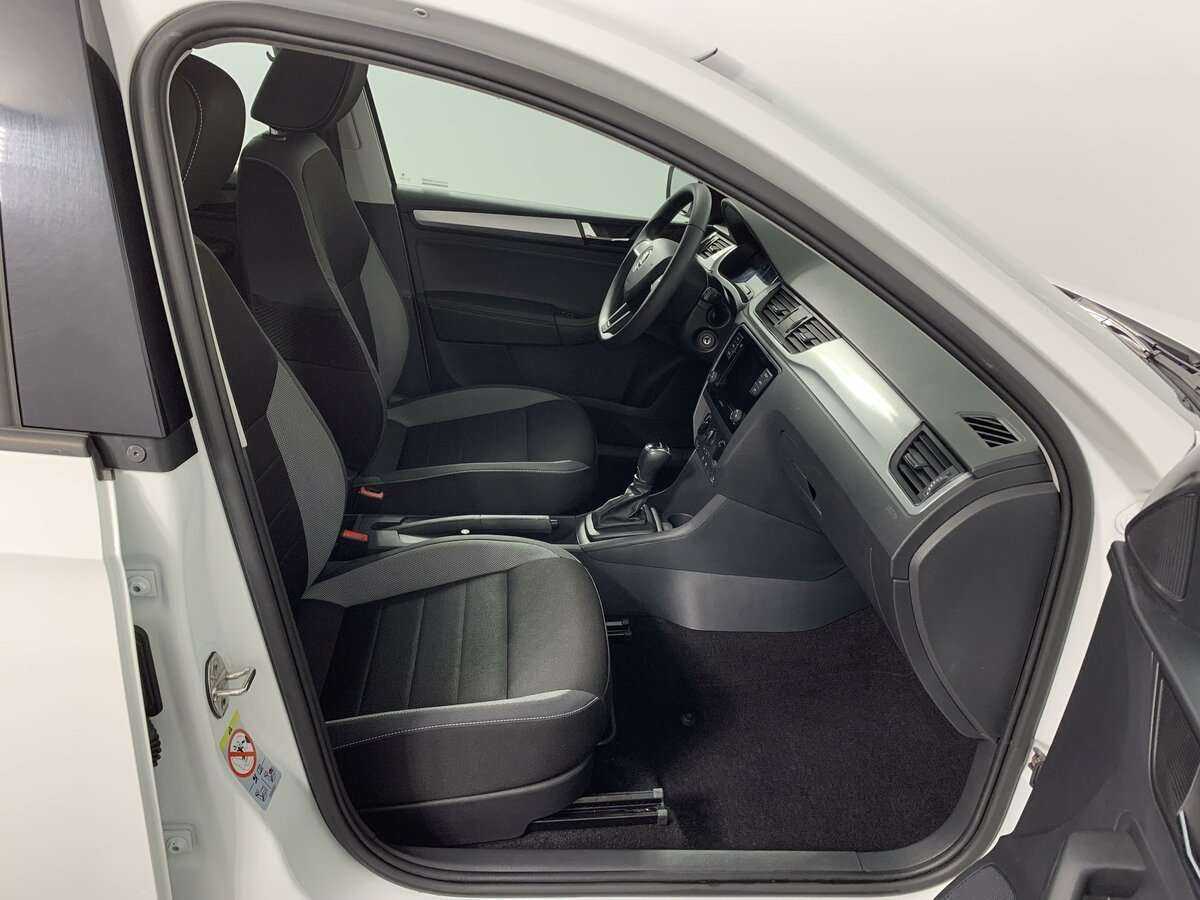 Skoda Rapid 2019 года с пробегом. Фото: #15