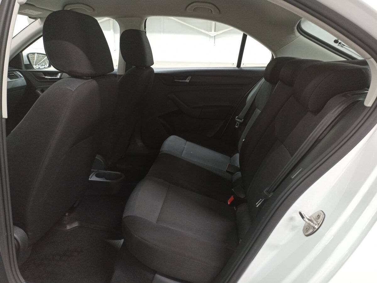 Skoda Rapid 2018 года с пробегом. Фото: #11