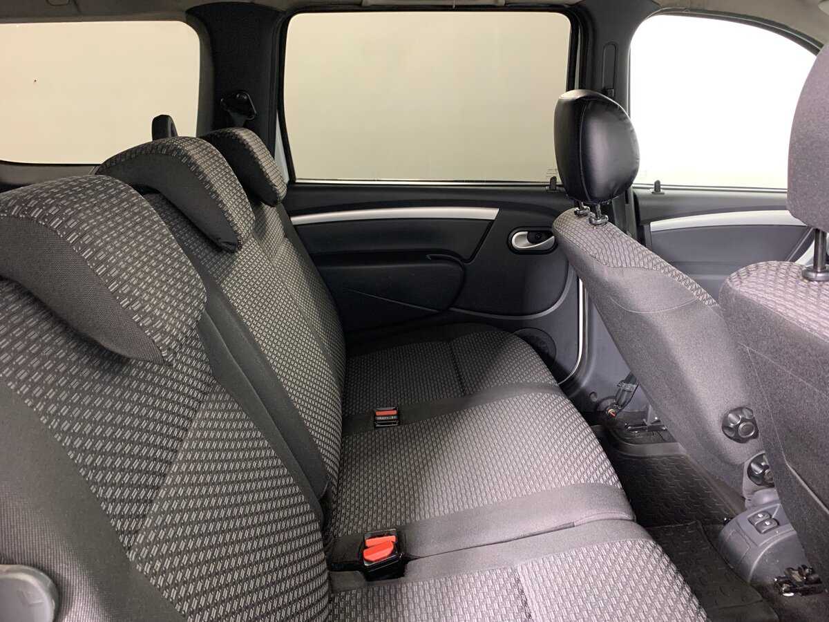 Lada (ВАЗ) Largus 2016 года с пробегом. Фото: #16