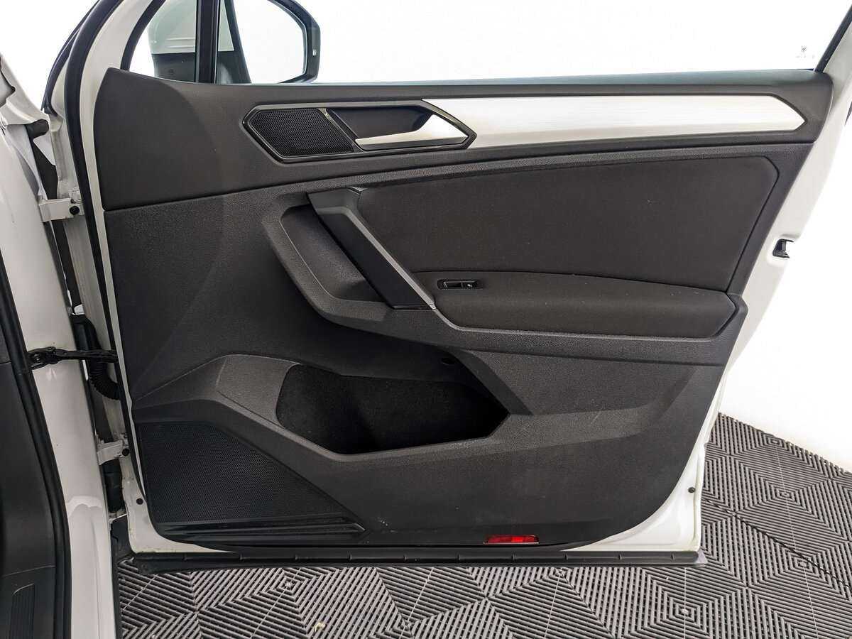 Volkswagen Tiguan 2018 года с пробегом. Фото: #20