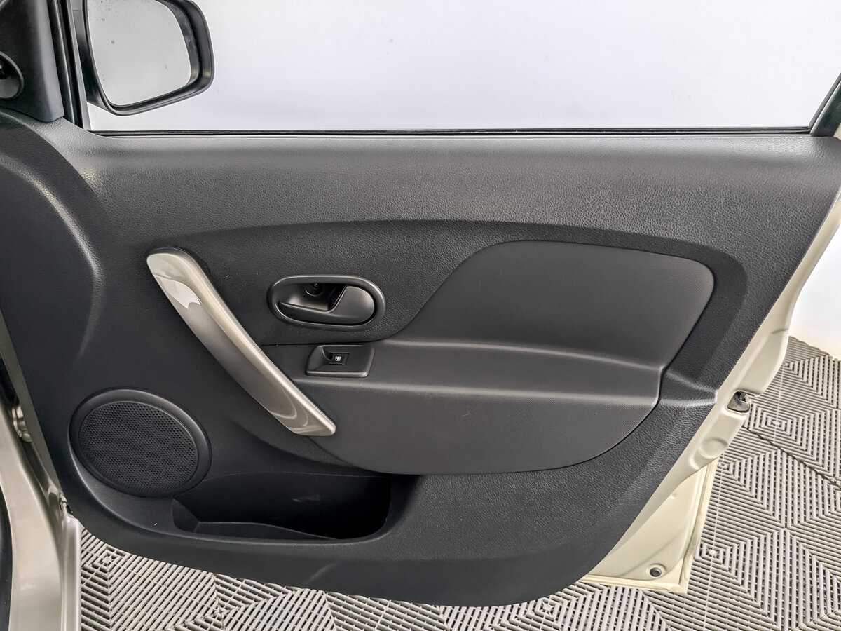 Renault Sandero 2018 года с пробегом. Фото: #23