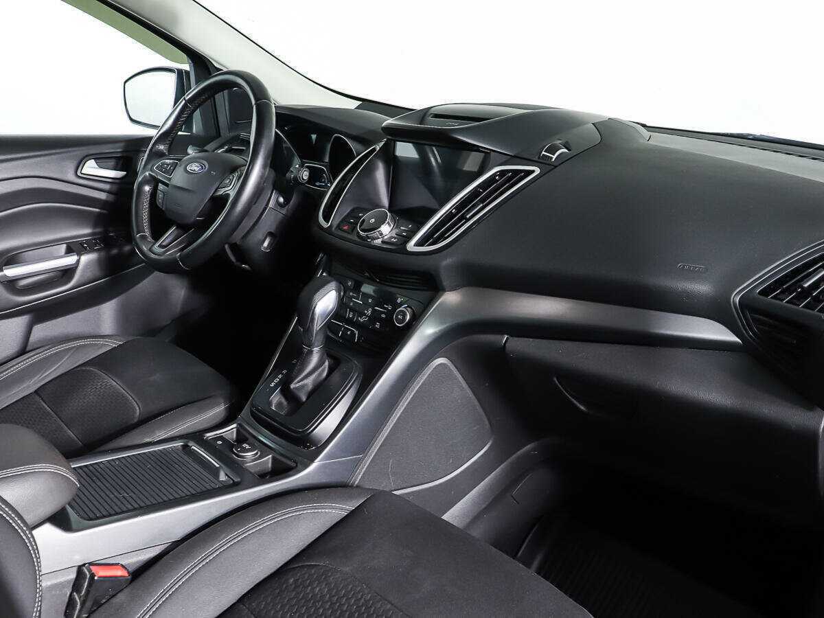 Ford Kuga 2017 года с пробегом. Фото: #8