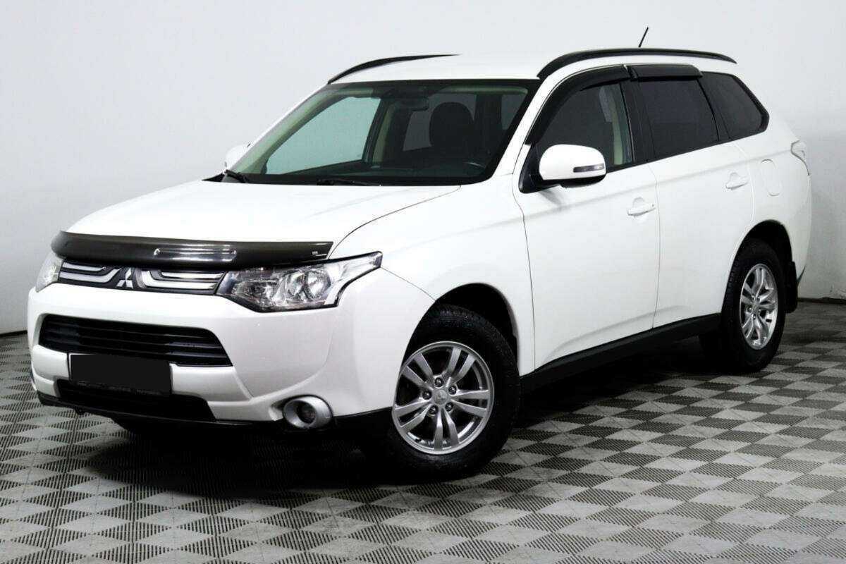 Mitsubishi Outlander 2013 года с пробегом. Фото: #0