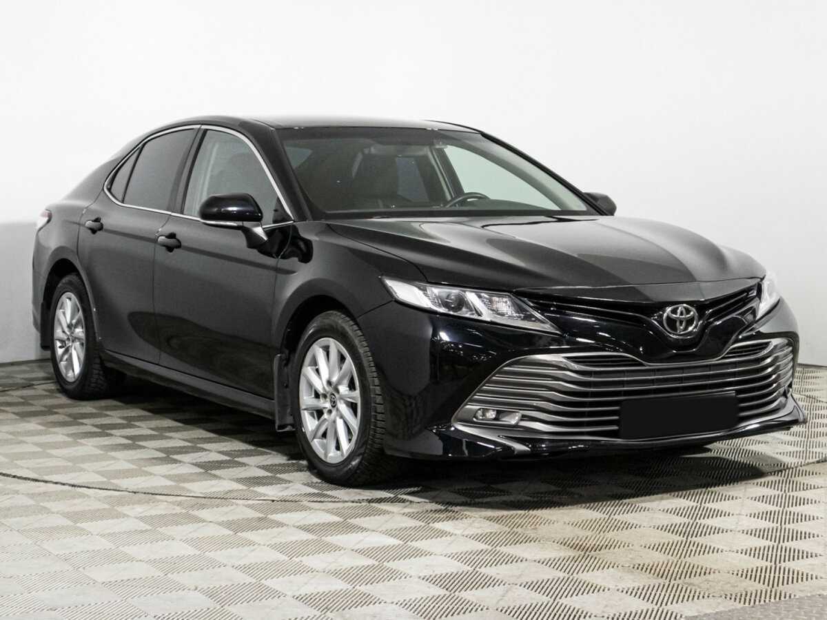 Toyota Camry 2021 года с пробегом. Фото: #2
