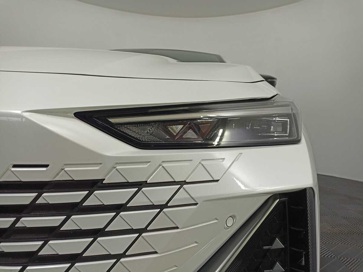 Changan UNI-V 2023 года с пробегом. Фото: #15