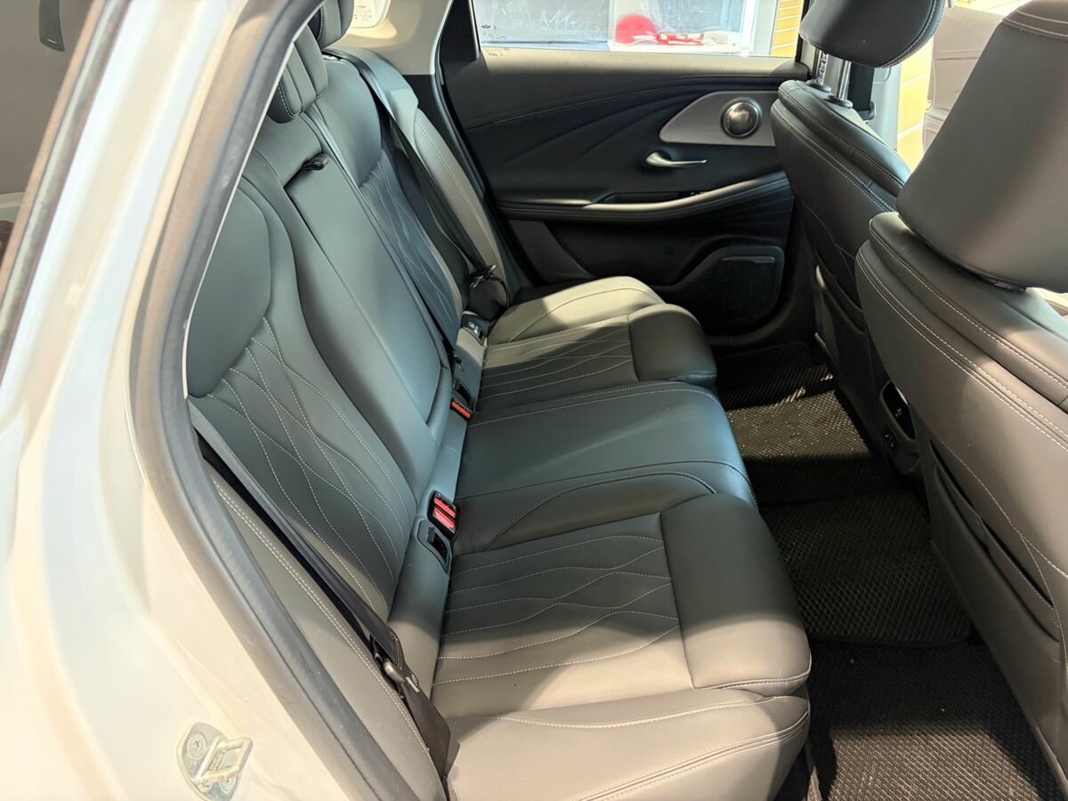 Chery Arrizo 8 2024 года с пробегом. Фото: #8