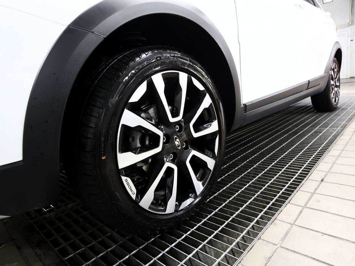 Lada (ВАЗ) Vesta 2023 года с пробегом. Фото: #13