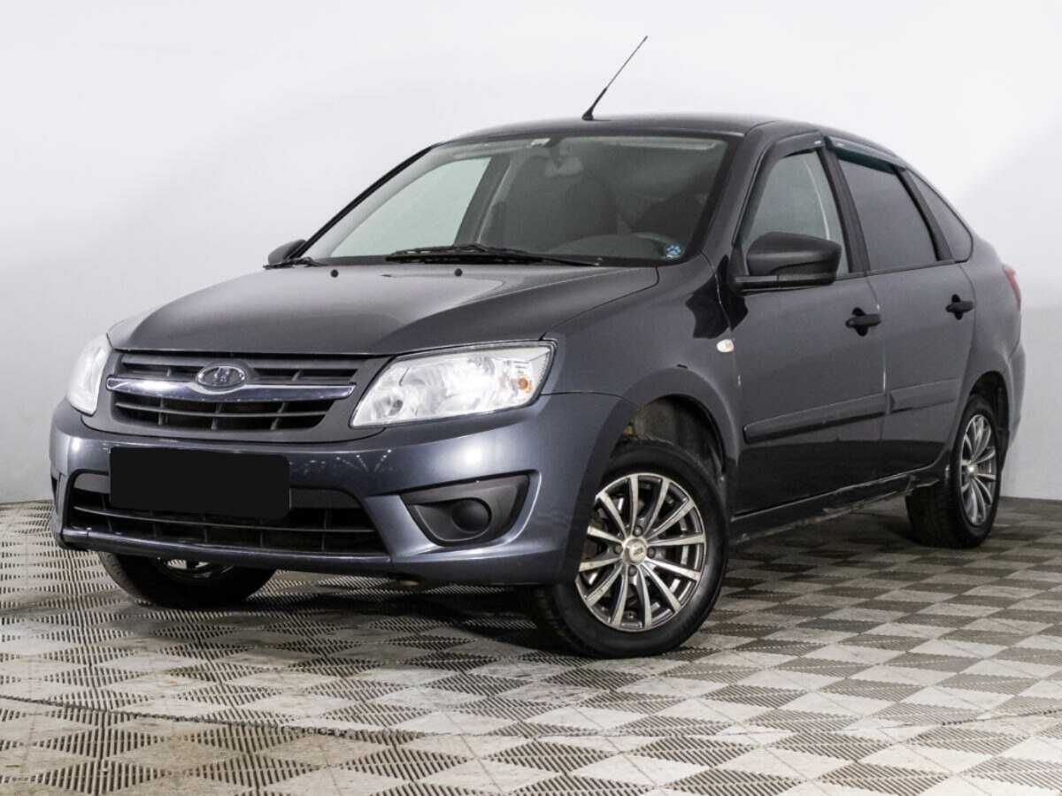Lada (ВАЗ) Granta 2018 года с пробегом. Посмотреть фото