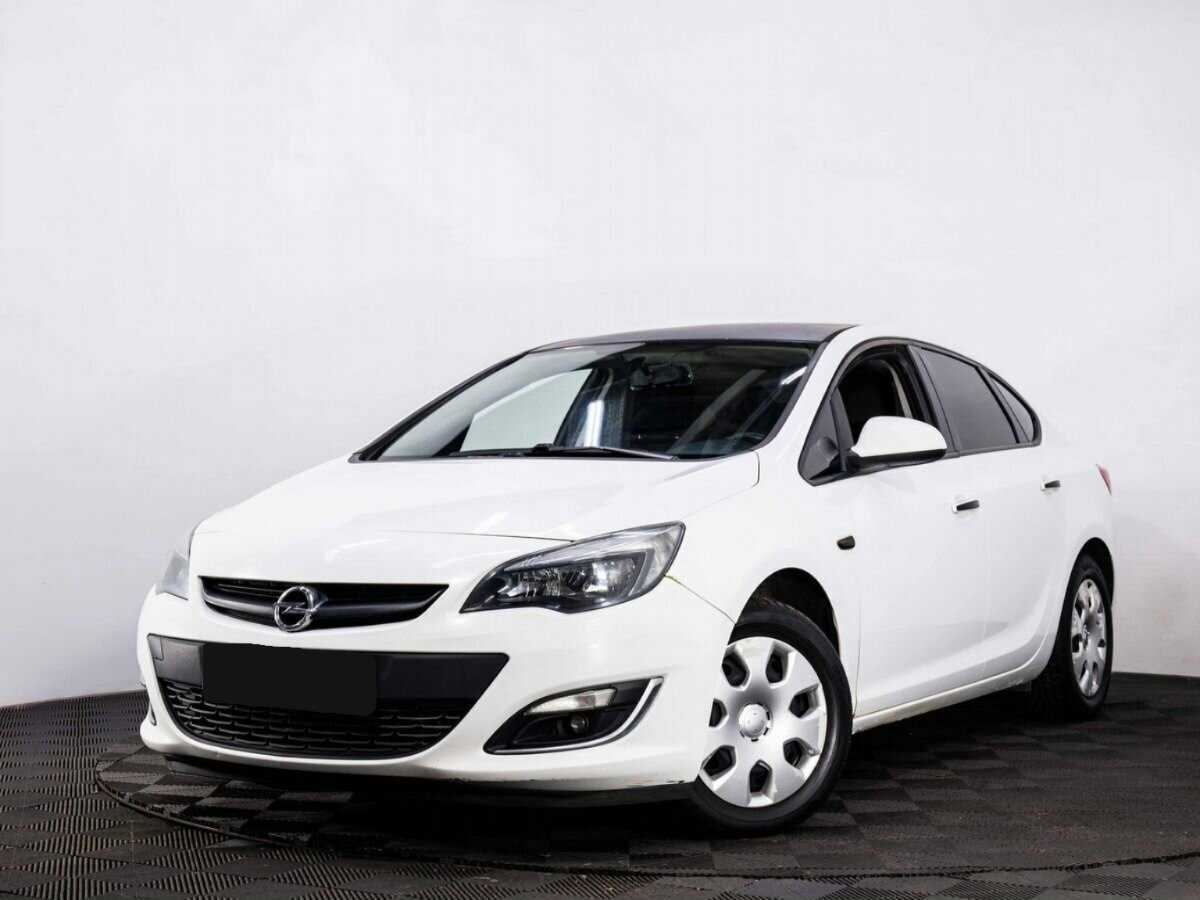 Opel Astra 2013 года с пробегом. Фото: #0
