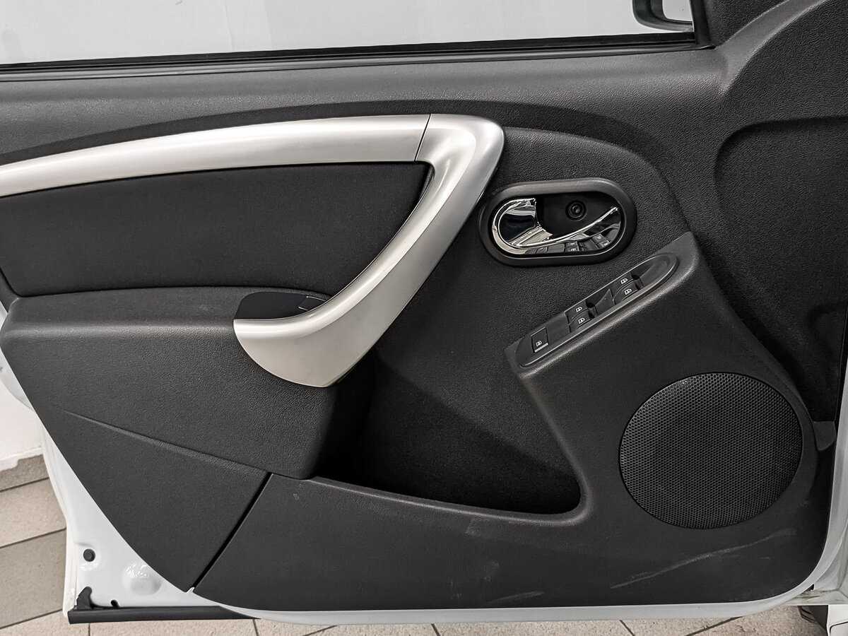 Nissan Terrano 2019 года с пробегом. Фото: #18