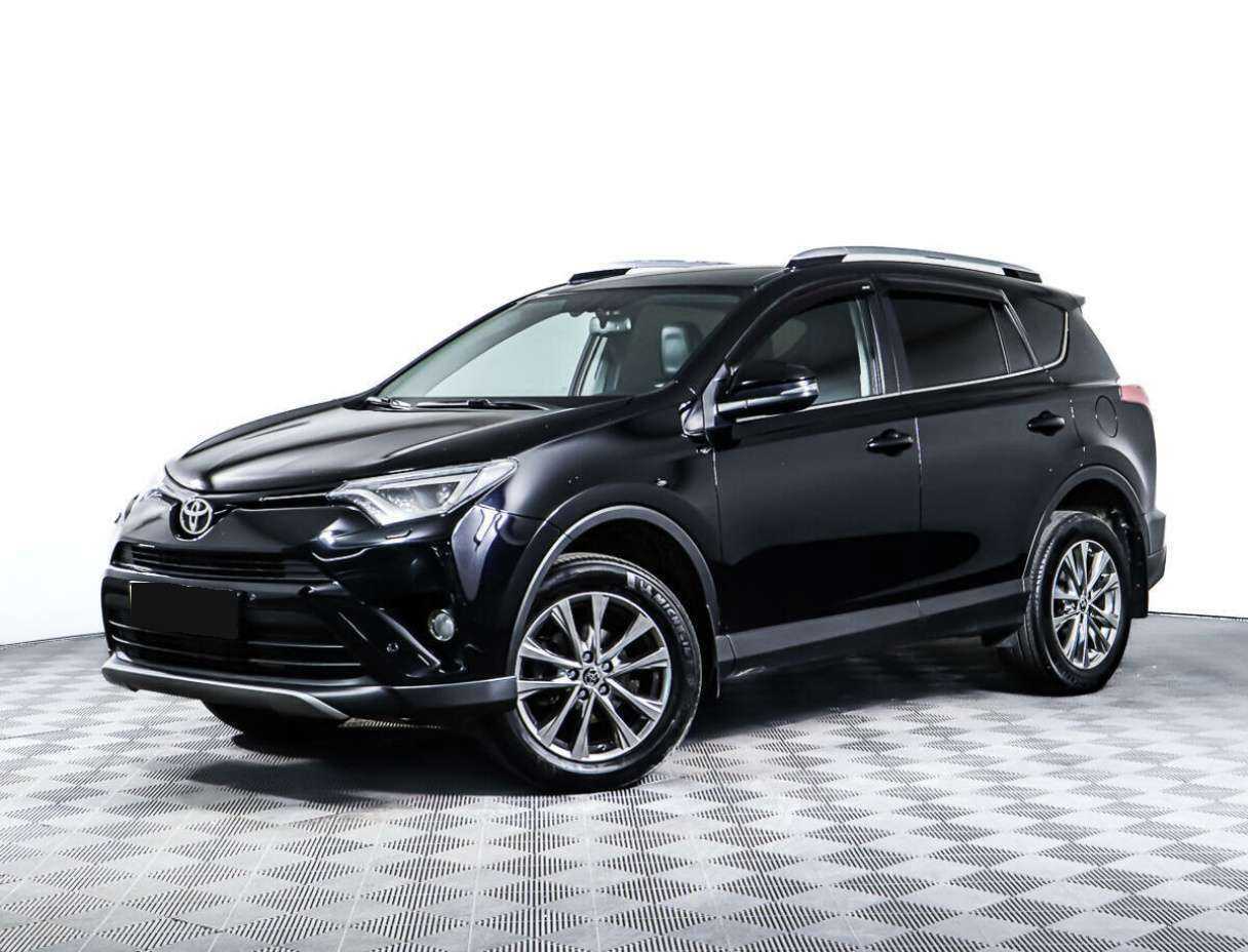 Toyota RAV4 2018 года с пробегом. Посмотреть фото