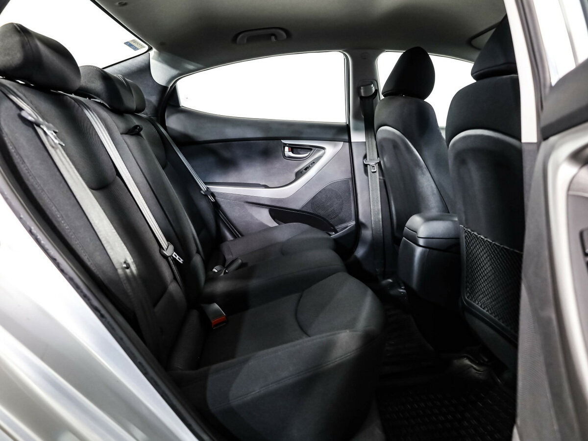 Hyundai Elantra 2015 года с пробегом. Фото: #15