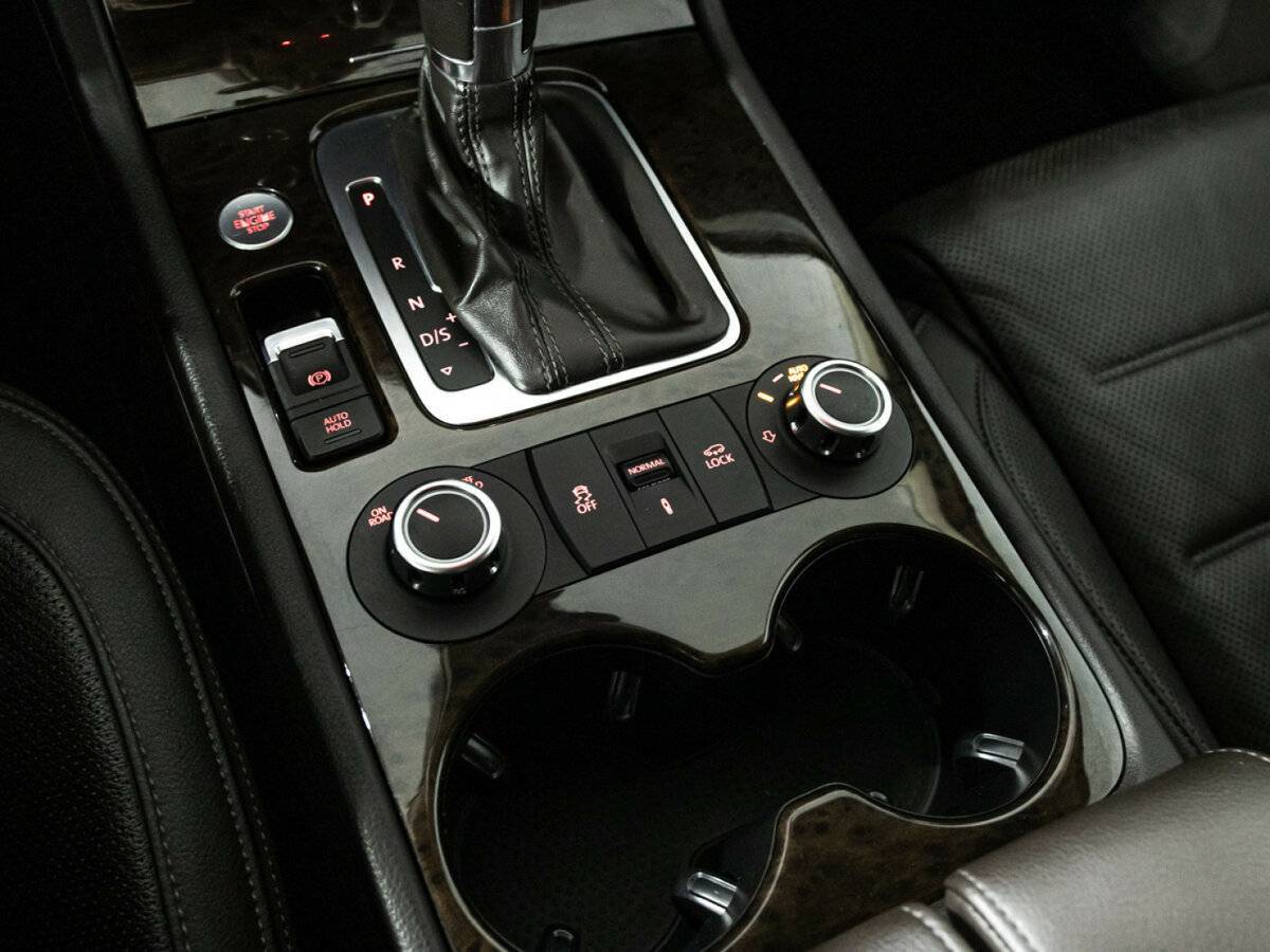 Volkswagen Touareg 2013 года с пробегом. Фото: #20