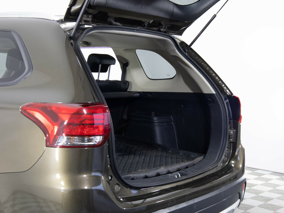 Mitsubishi Outlander 2016 года с пробегом. Фото: #14