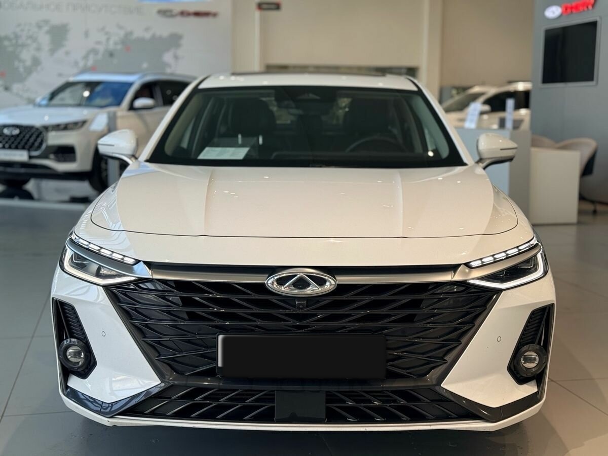 Chery Arrizo 8 2023 года с пробегом. Фото: #11