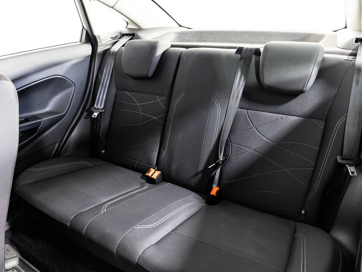 Ford Fiesta 2016 года с пробегом. Фото: #12