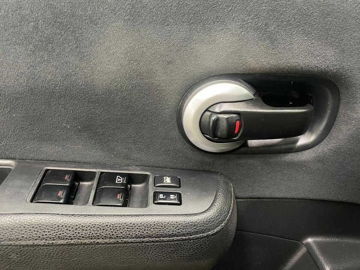 Nissan Tiida 2013 года с пробегом. Фото: #15