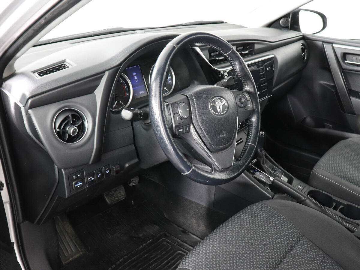 Toyota Corolla 2017 года с пробегом. Фото: #8
