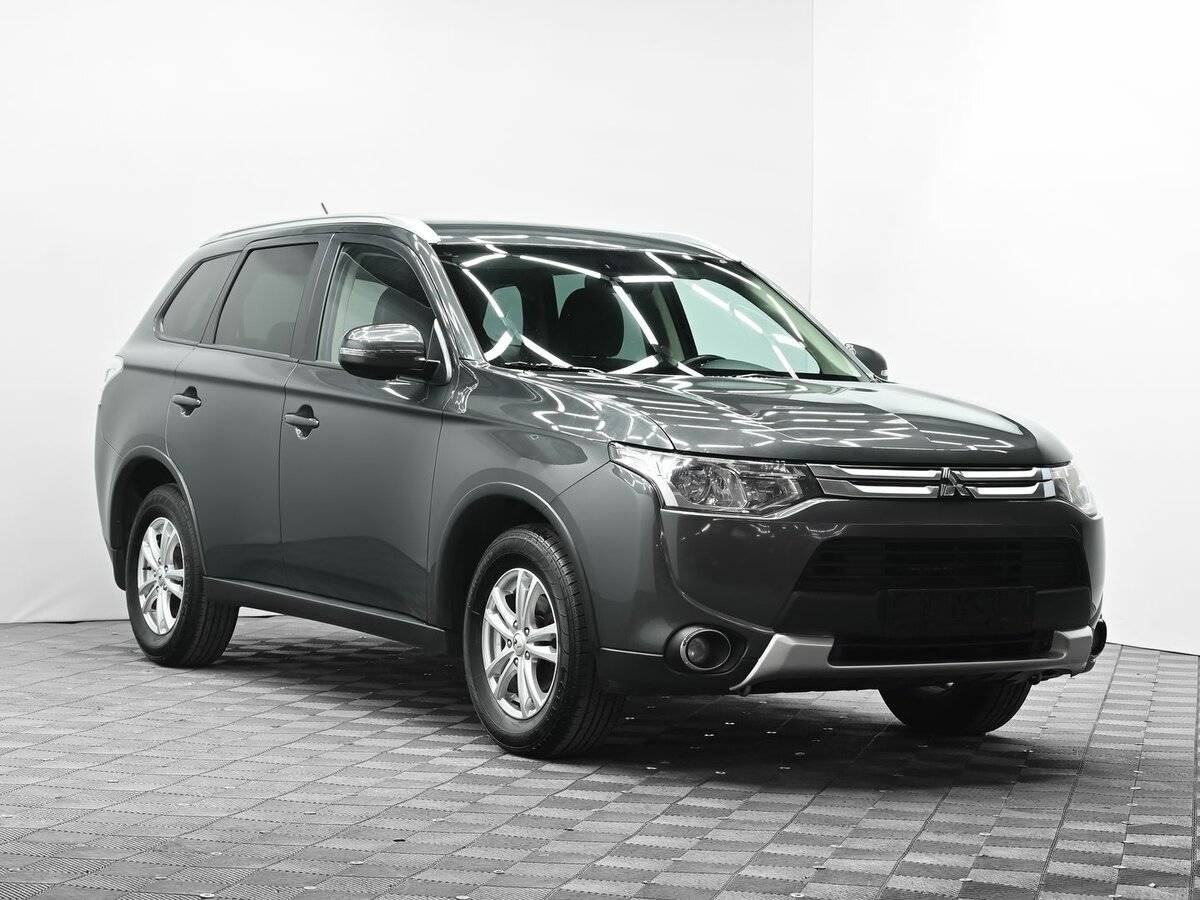 Mitsubishi Outlander 2014 года с пробегом. Фото: #1