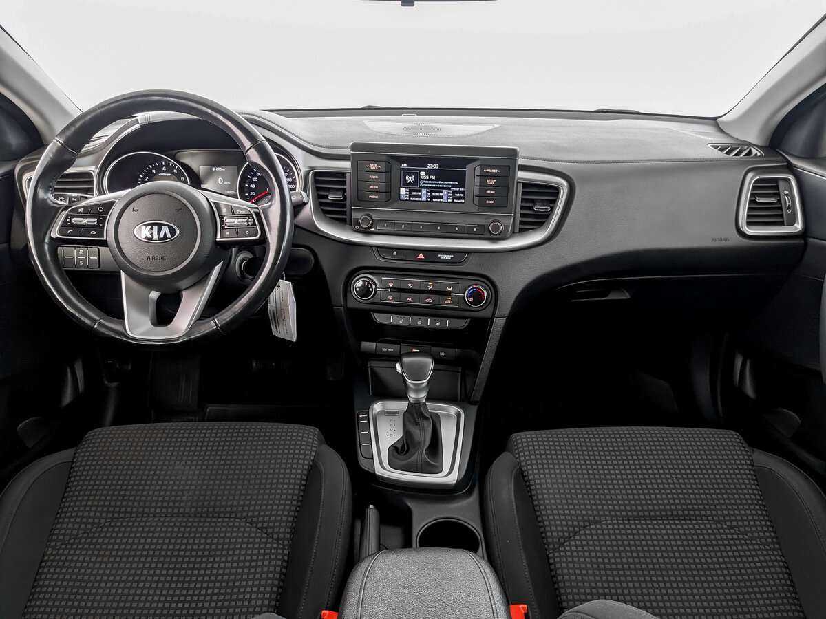 Kia Ceed 2020 года с пробегом. Фото: #11