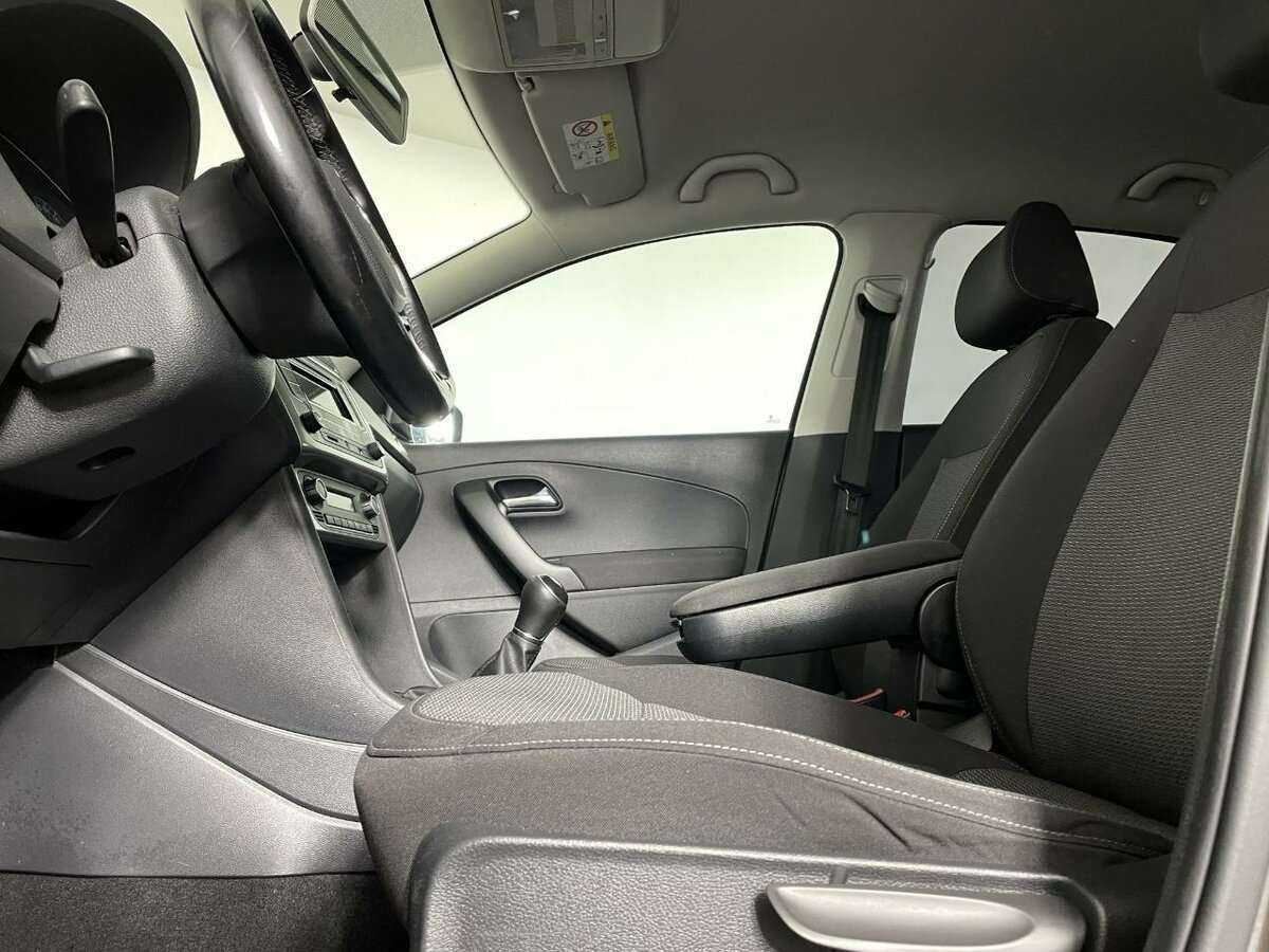 Volkswagen Polo 2015 года с пробегом. Фото: #8