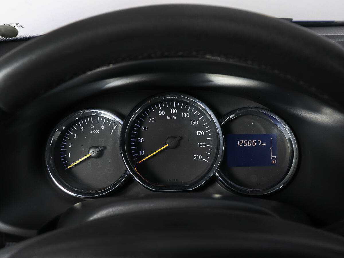 Renault Sandero 2016 года с пробегом. Фото: #9