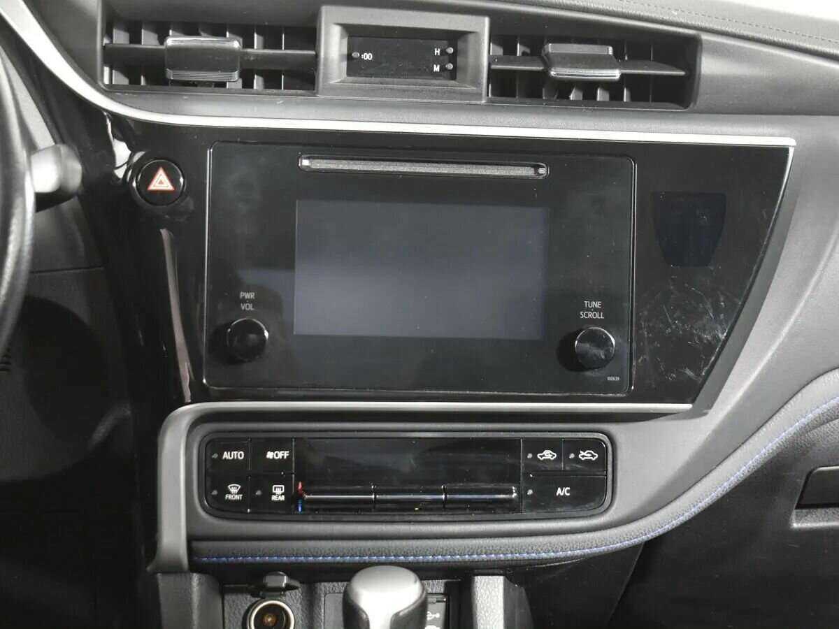 Toyota Corolla 2018 года с пробегом. Фото: #11