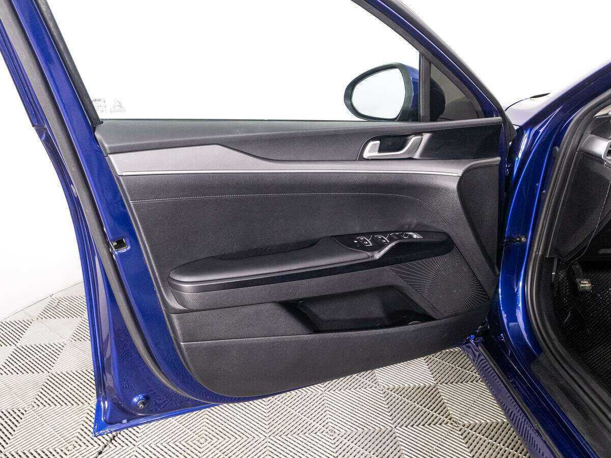 Kia K5 2020 года с пробегом. Фото: #23