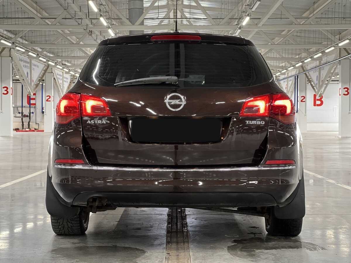 Opel Astra 2013 года с пробегом. Фото: #5