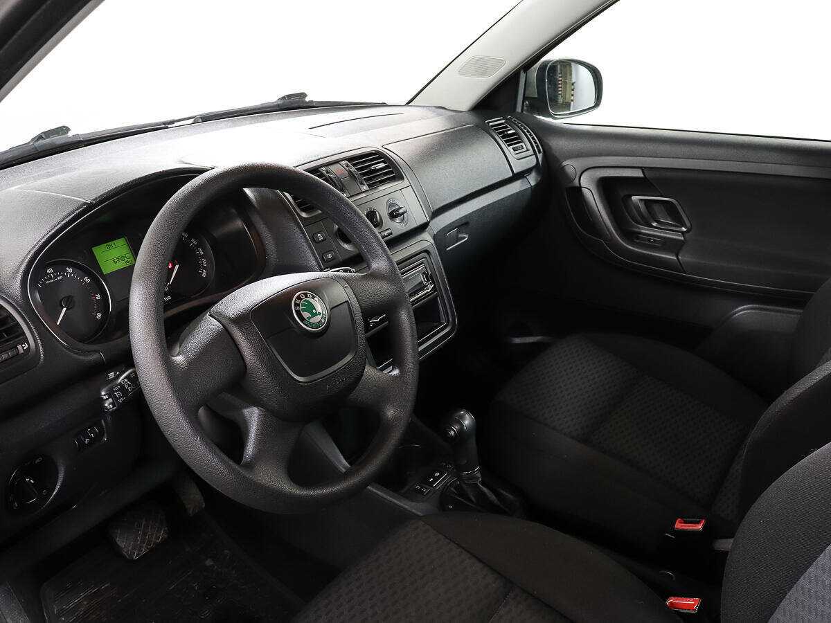 Skoda Fabia 2012 года с пробегом. Фото: #12