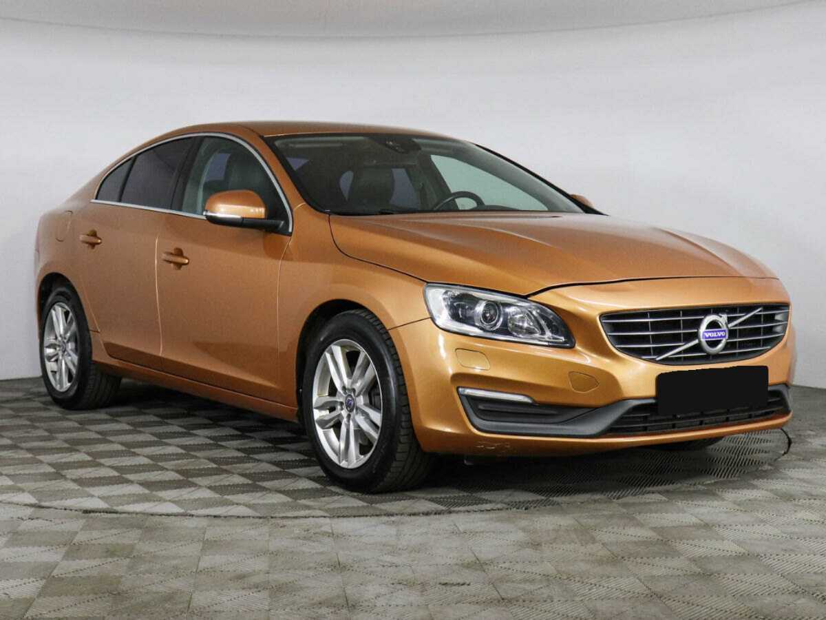 Volvo S60 2013 года с пробегом. Фото: #2