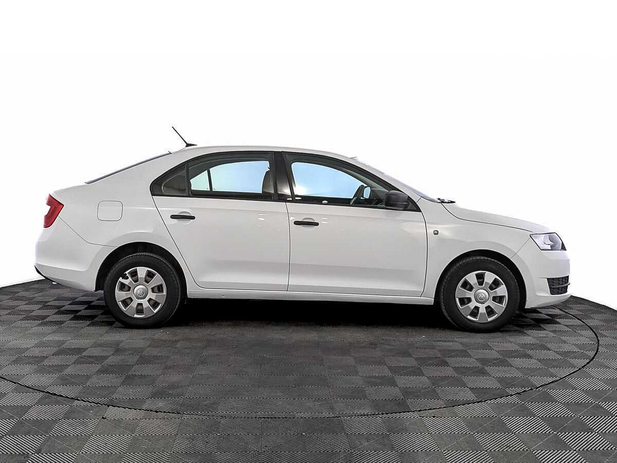 Skoda Rapid 2017 года с пробегом. Фото: #3