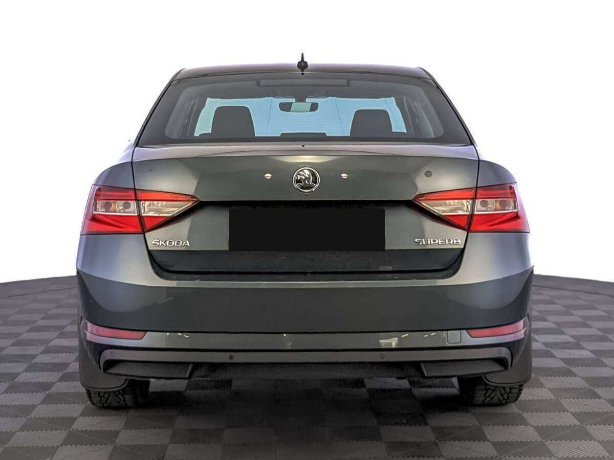 Skoda Superb 2019 года с пробегом. Фото: #5