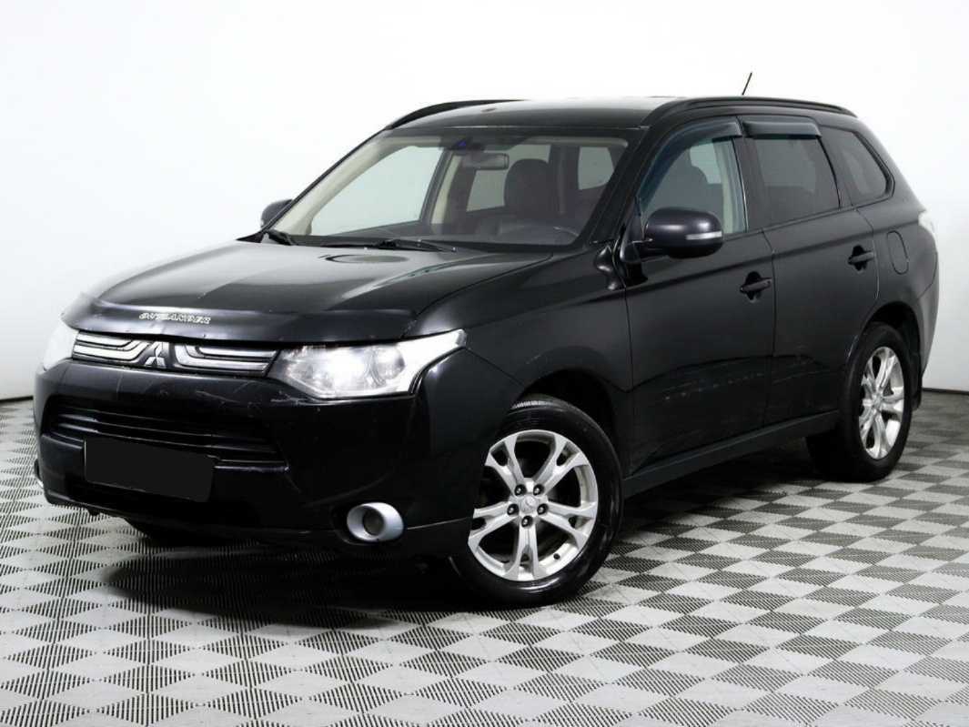 Mitsubishi Outlander 2013 года с пробегом. Посмотреть фото