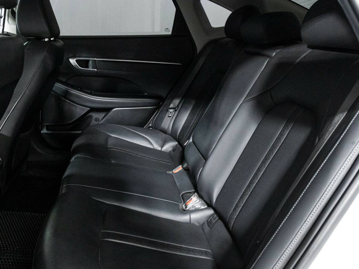 Hyundai Sonata 2020 года с пробегом. Фото: #9