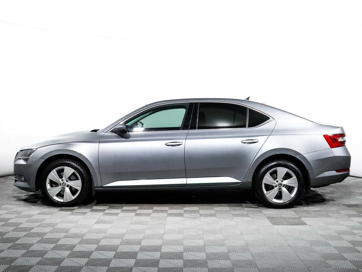 Skoda Superb 2017 года с пробегом. Фото: #4
